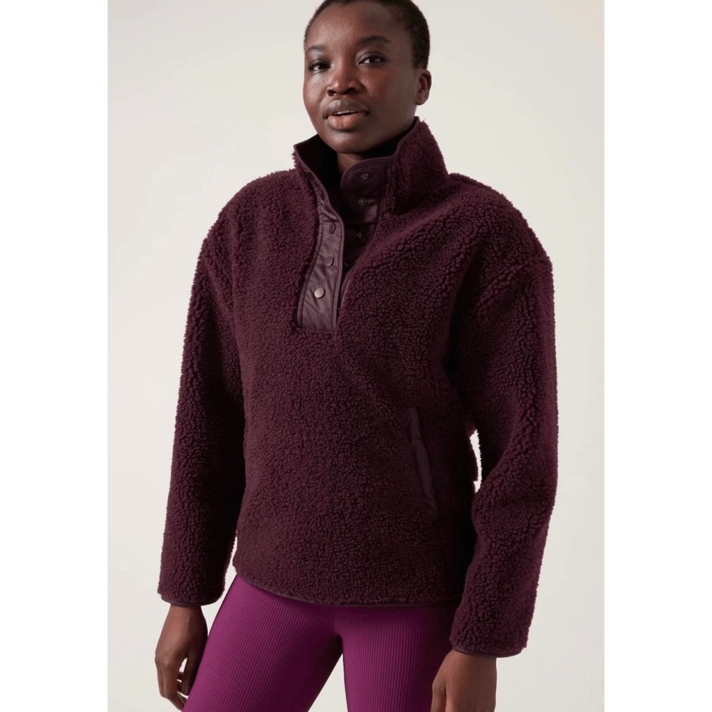 Athleta‎ Tugga Sherpa Snap Front Pullover Burgundy Fleece Quilted Back Small